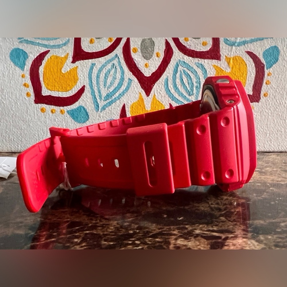 Casio OAK G-Shock GA2100-4AER 48.5mm Red Carbon Resin Case with Red Resin Band - Picture 5 of 8